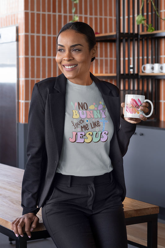 No Bunny Loves Me Like Jesus - Women Crewneck T-Shirt, Gray Silver