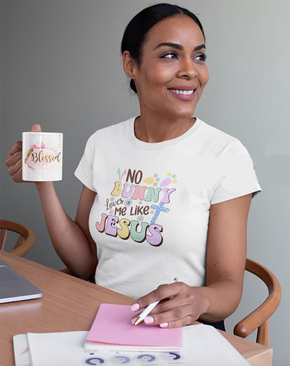 No Bunny Loves Me Like Jesus - Women Crewneck T-Shirt, White